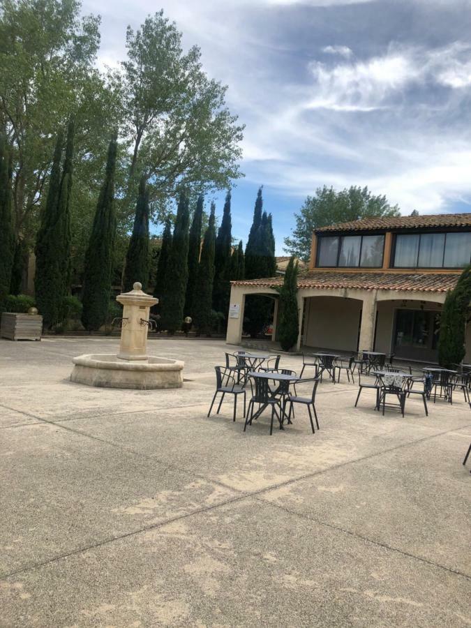 Appartement Les Hameaux Арль Экстерьер фото